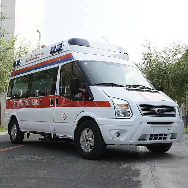 伊宁市行动不便者长途救护车租赁：安全转运的核心注意事项​